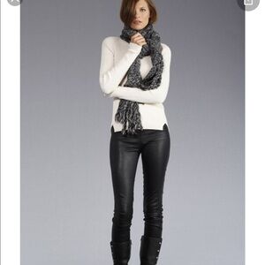 UGG Wool Grey Black fringe Bococa scarf